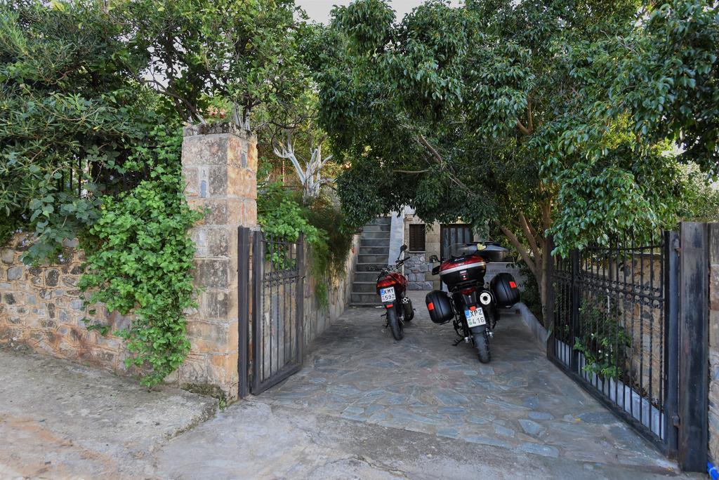 Villa Onar A Stone House With Amazing View 스투파 외부 사진