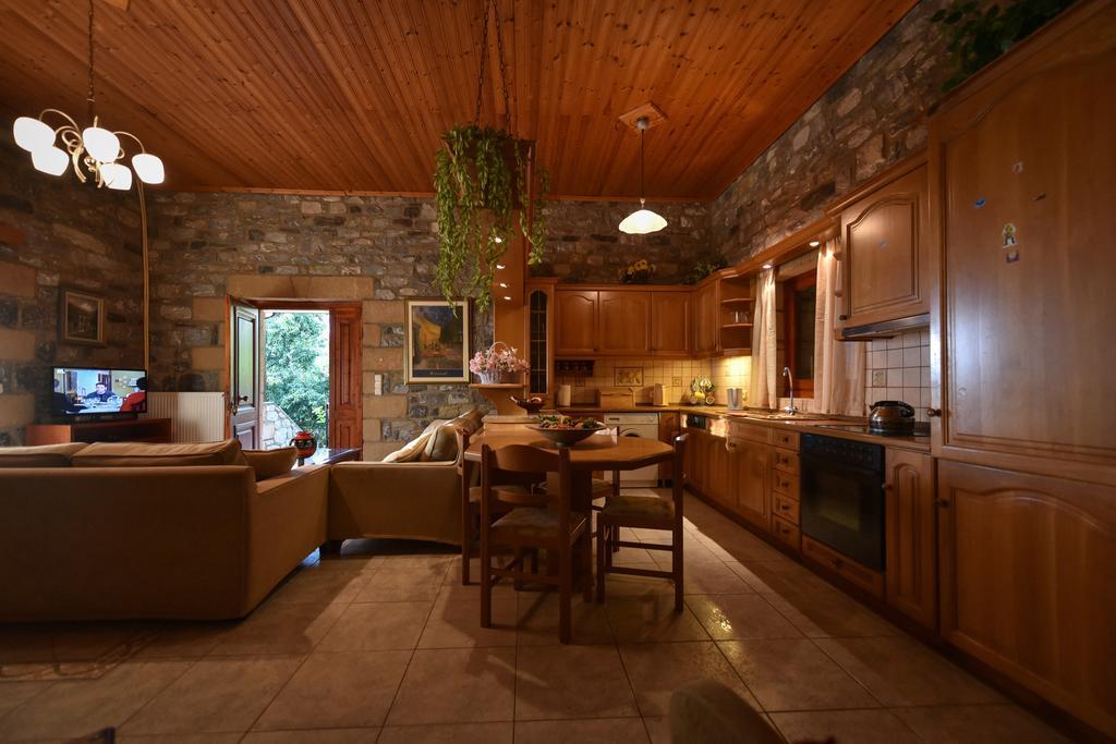 Villa Onar A Stone House With Amazing View 스투파 외부 사진
